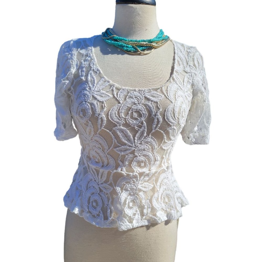Eyeshadow Lace Floral Top 1/4 Sleeve Boat Neck White Womans X Small